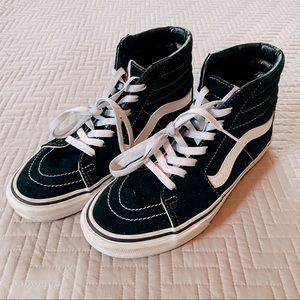 Black SK8-HI Vans